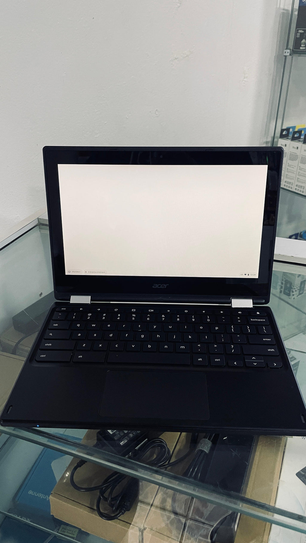 Table laptops Acer CROME BOOK 11.6 pulgadas. 4gb ram. 32 gb