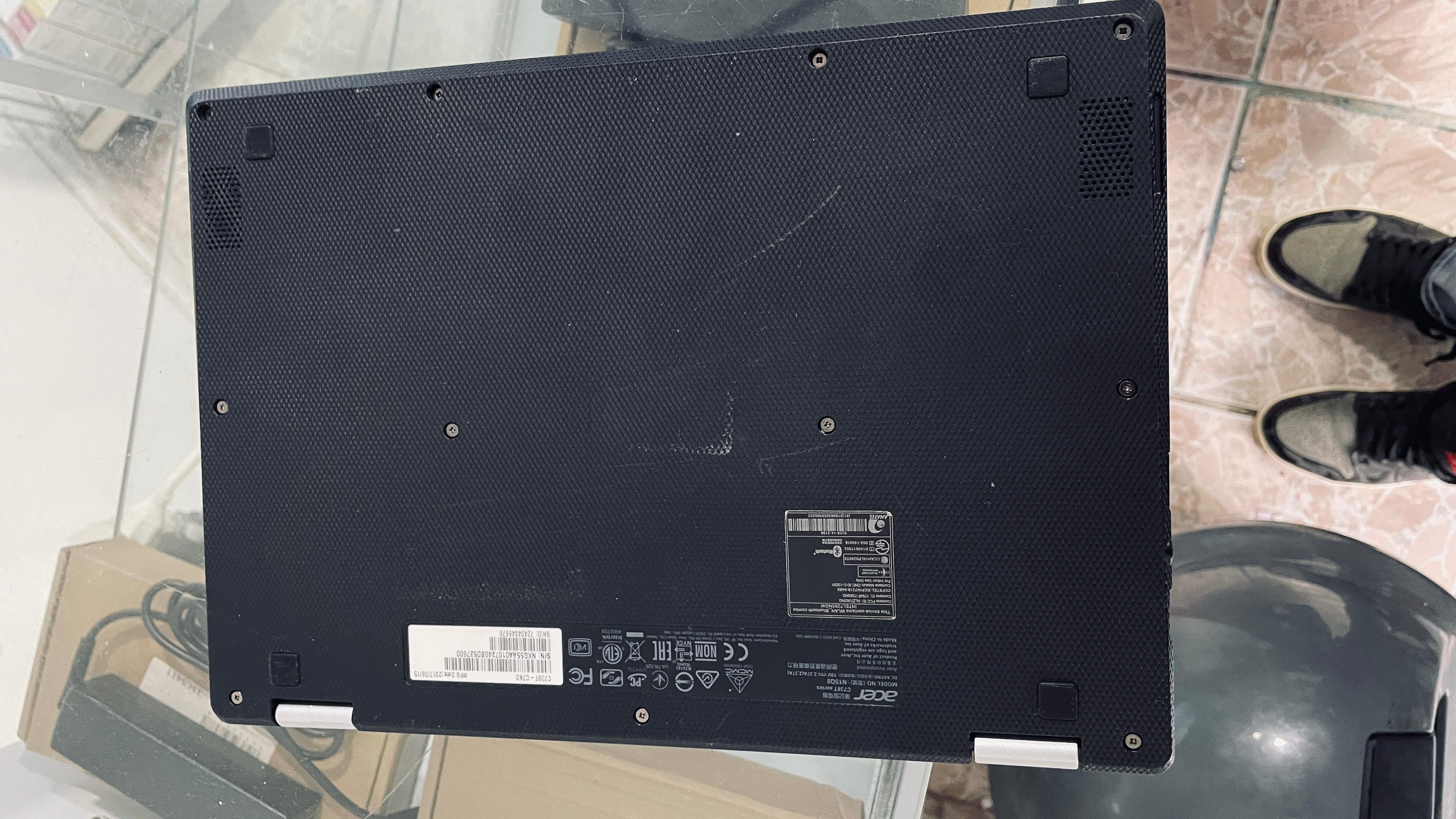 Table laptops Acer CROME BOOK 11.6 pulgadas. 4gb ram. 32 gb