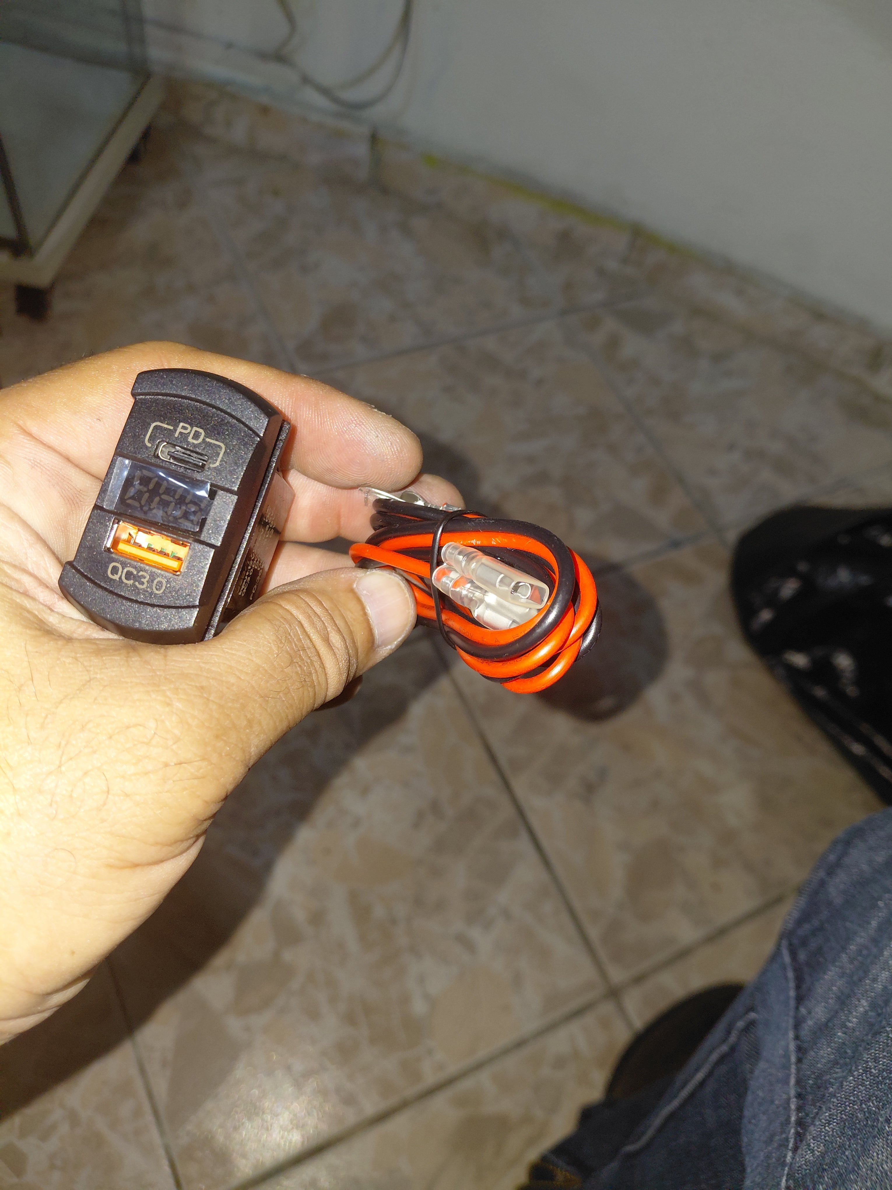 Cargadores de alta velocidad de carros Usb y tipo c para que no dejes de cargar tu celular